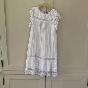 Lace flower girl dress. Sister set